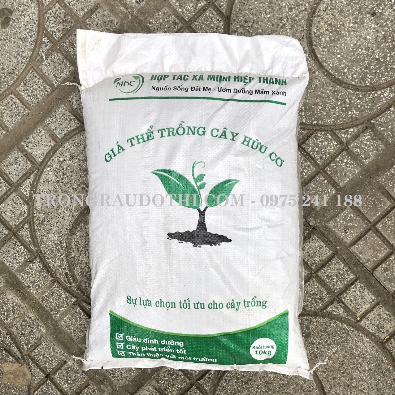 Giá thể trồng cây hữu cơ Hiệp Thành Tơi xốp giàu dinh dưỡng